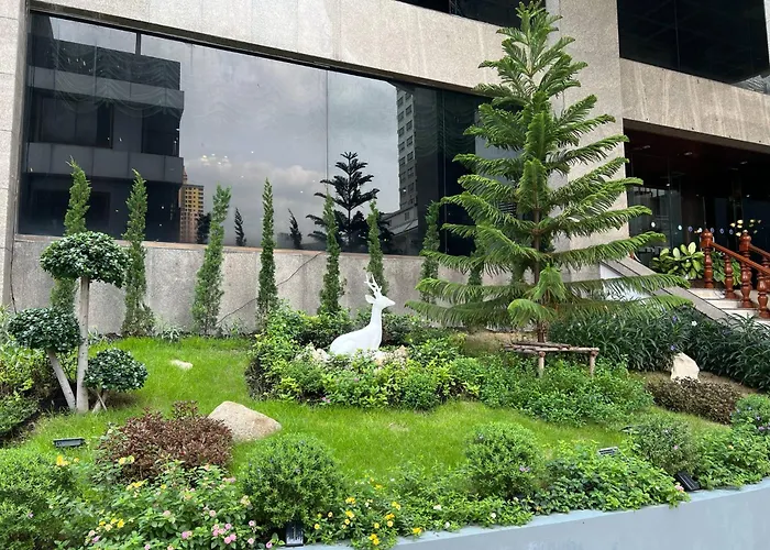 Elizabeth Hotel